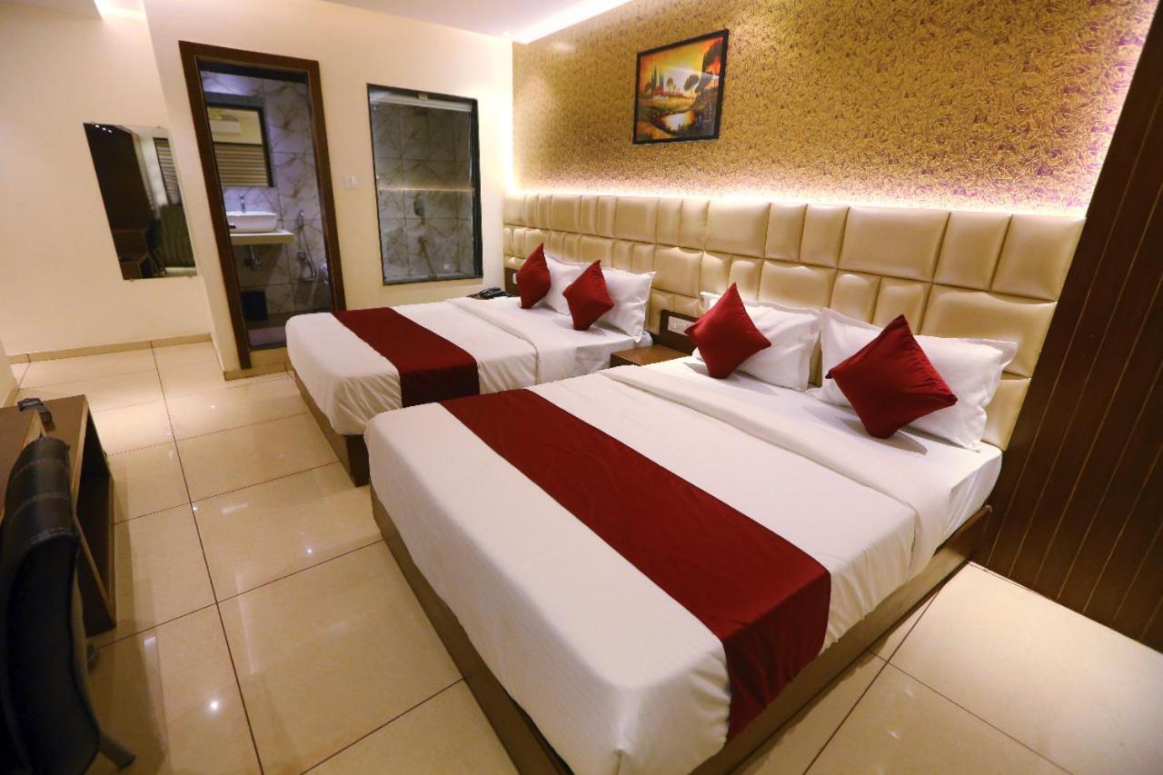 Hotel Hindustan Residency 탄 외부 사진